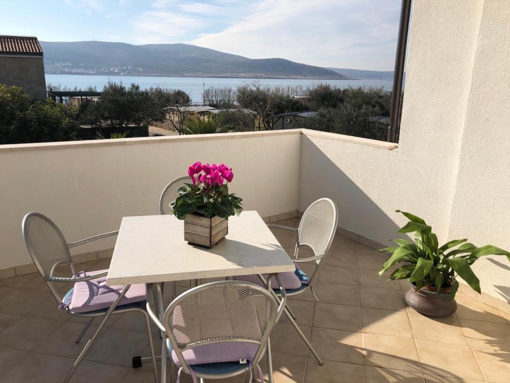 Apartments Punta Seline Bagian luar foto