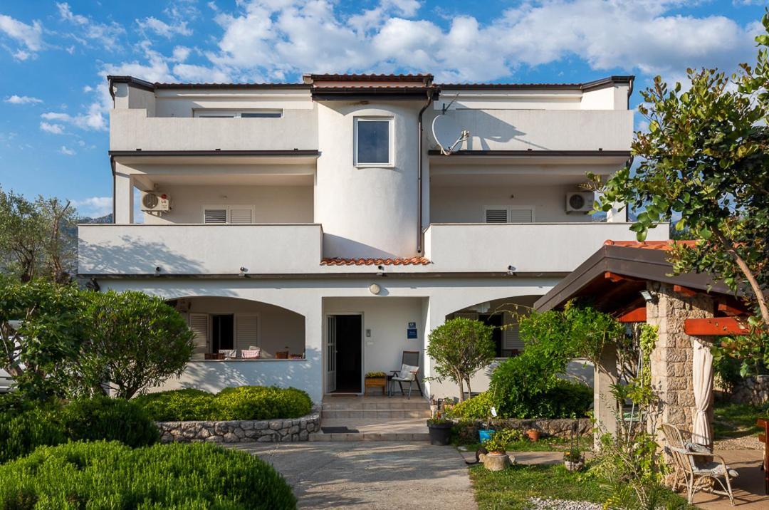 Apartments Punta Seline Bagian luar foto