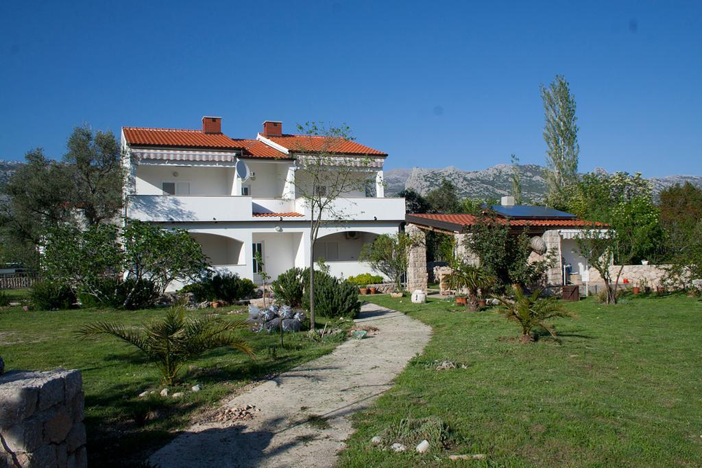 Apartments Punta Seline Ruang foto