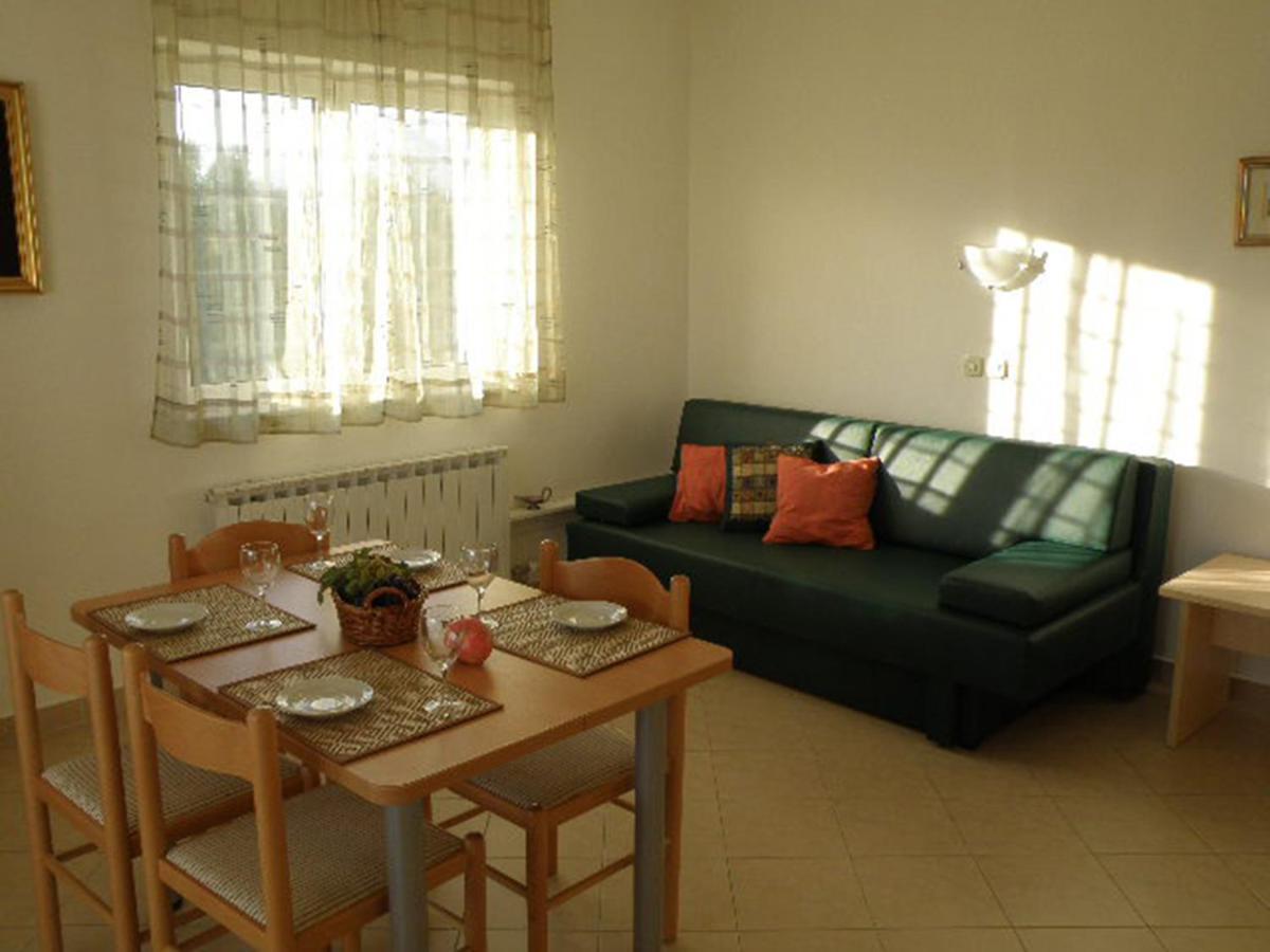 Apartments Punta Seline Bagian luar foto